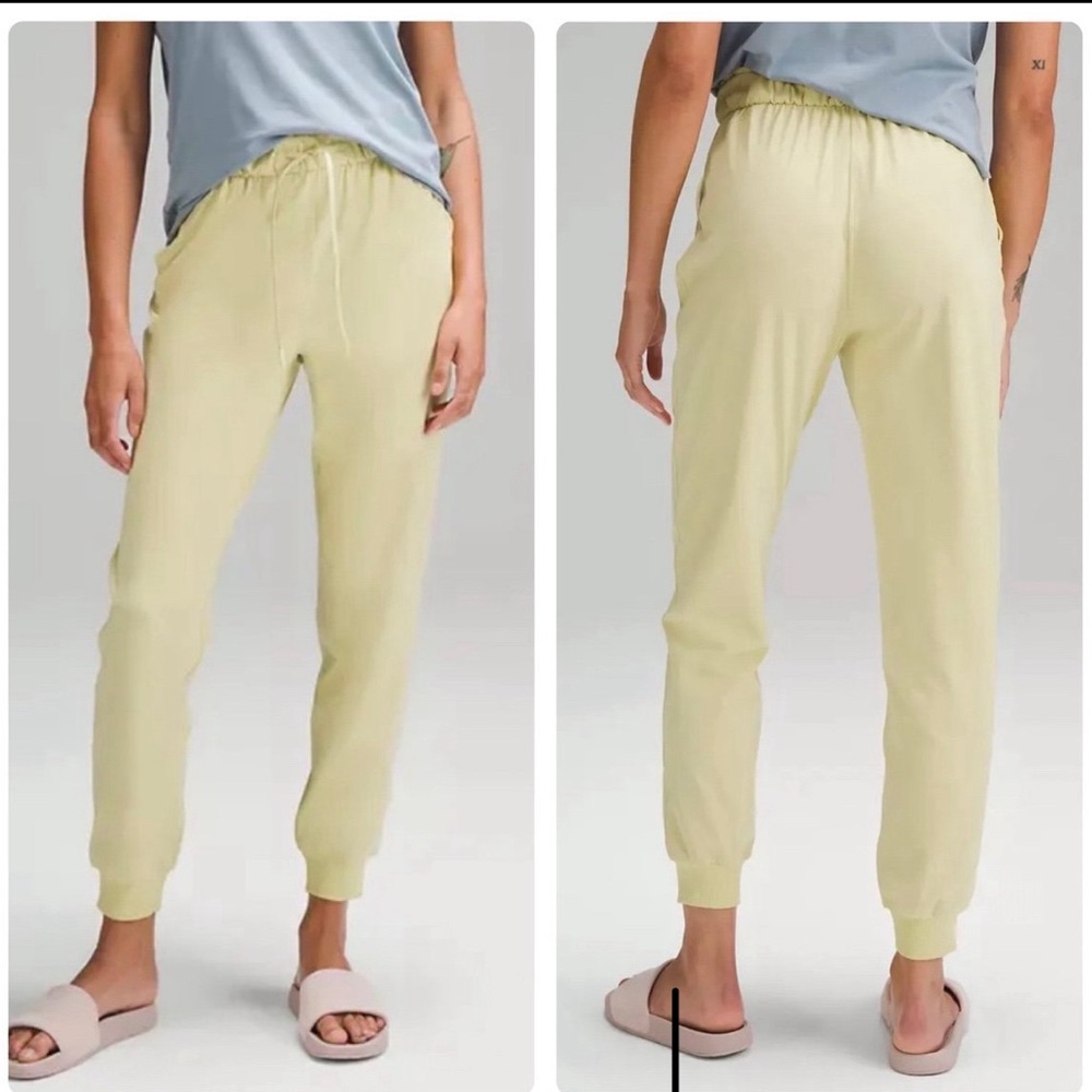 Lululemon joggers size 12